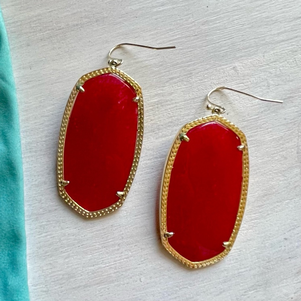 Kendra Scott Darby Gold Drop Earrings in Royal Purple Magnesite and Maroon Jade - Picture 4 of 4